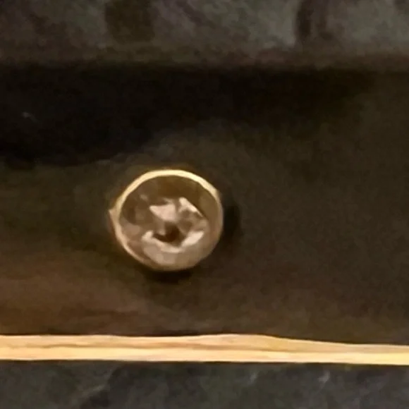 NWT stunning kate spade New York Spot The Spade Enamel Bangle in creamy white - Picture 8 of 9